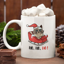 Lade das Bild in den Galerie-Viewer, Weihnachtstasse | Weihnachtsmuffel-Katz&#39; | Keramik-Tasse mit weihnachtlichem Katzenmotiv
